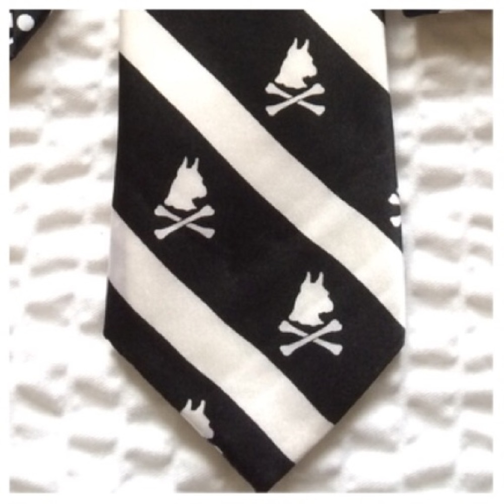 Nick Graham Dog Cross Bones Tie Skinny